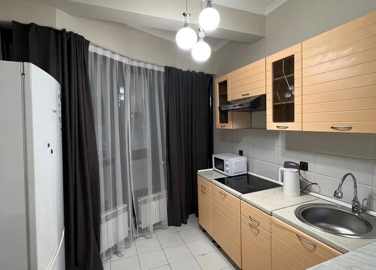 Просторная 2-Комнатная Квартира В Жк Арай Ałma Ata Apartament